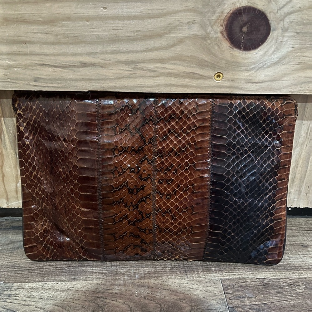 Vintage clutch